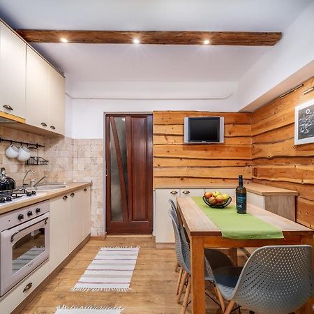 Apartament Nordic Gura Humorului Buitenkant foto